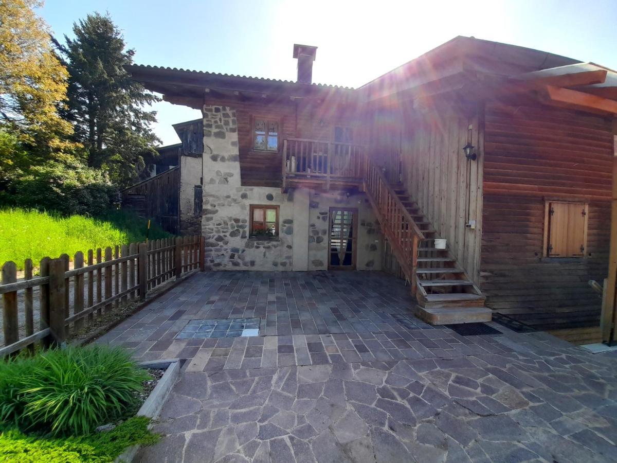 B&B Chalet Dolomiti Sant'Orsola ภายนอก รูปภาพ