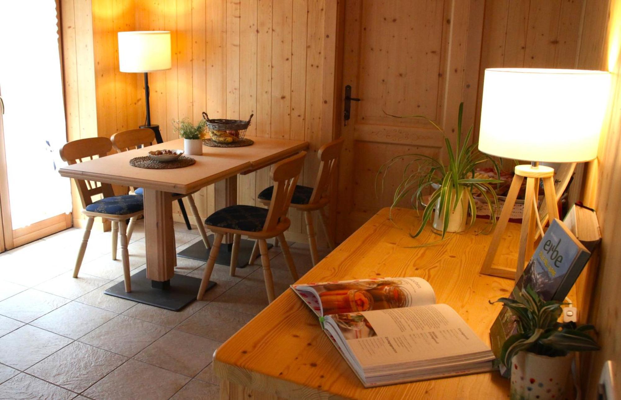B&B Chalet Dolomiti Sant'Orsola ภายนอก รูปภาพ