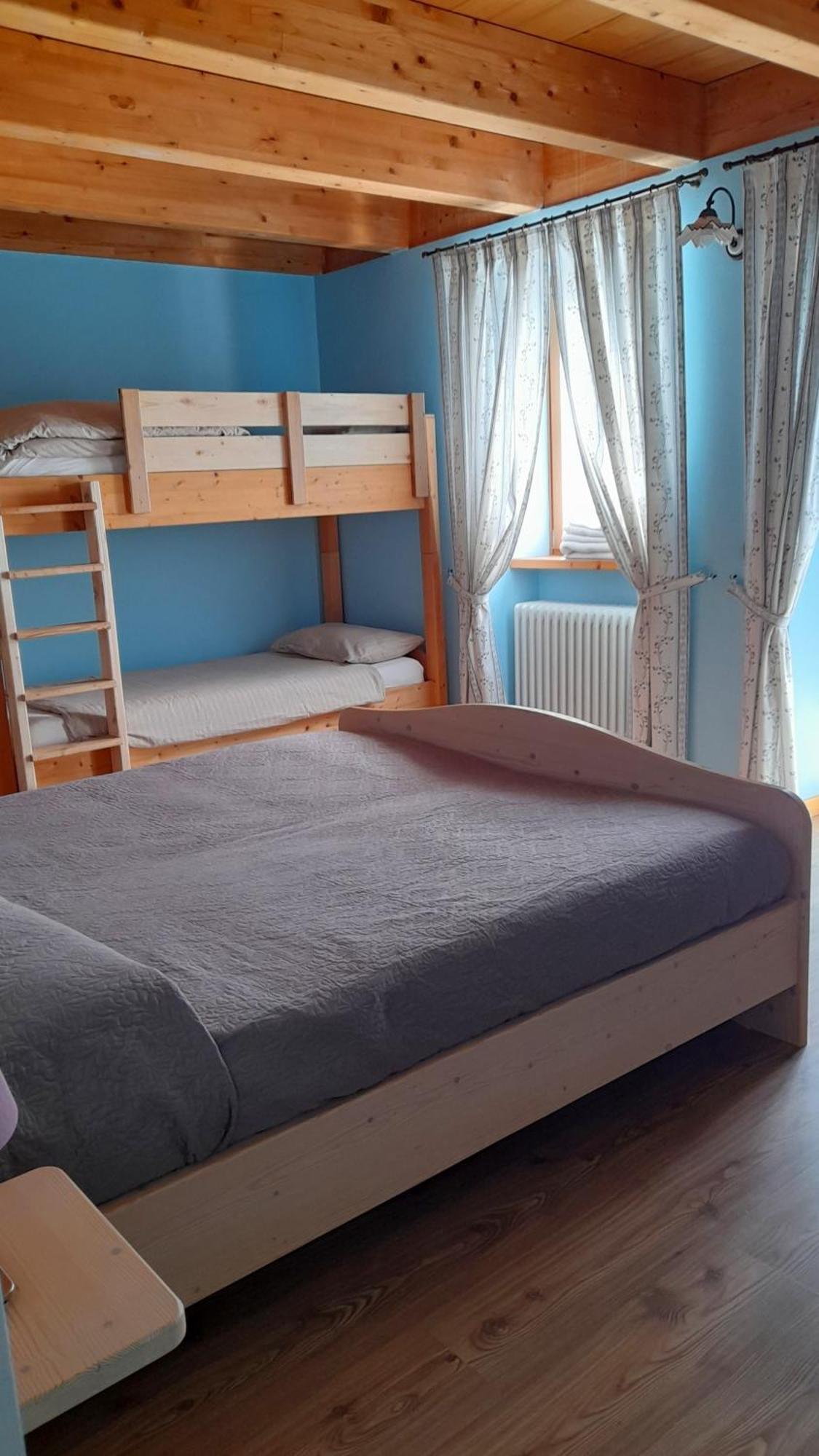 B&B Chalet Dolomiti Sant'Orsola ภายนอก รูปภาพ